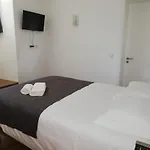 Latino Coelho Residence