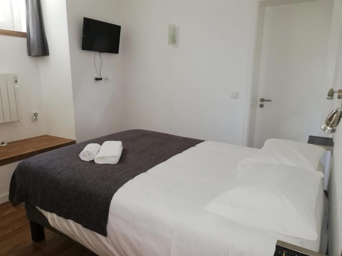 Latino Coelho Apartment